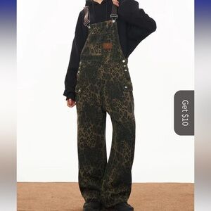 Leopard print overalls